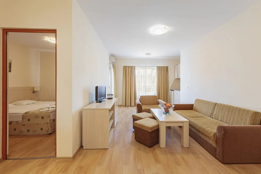 Serena Residence Aparthotel