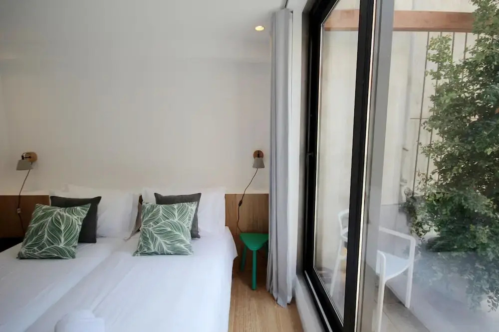Lisbon Domus 1E by amcf