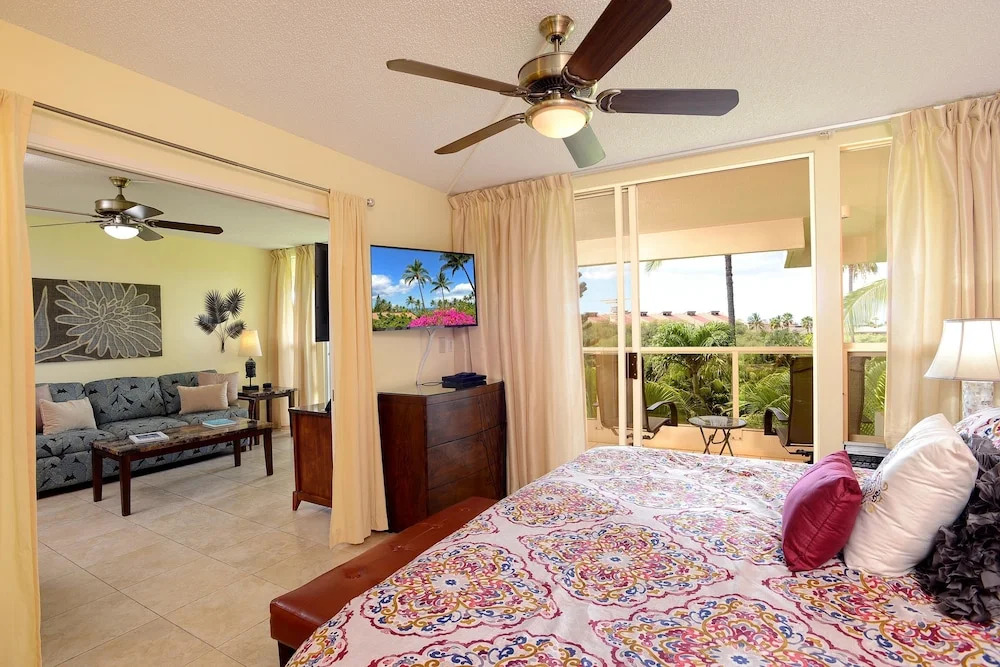 Maui Banyan T305 - Three Bedroom Condo with Ocean View