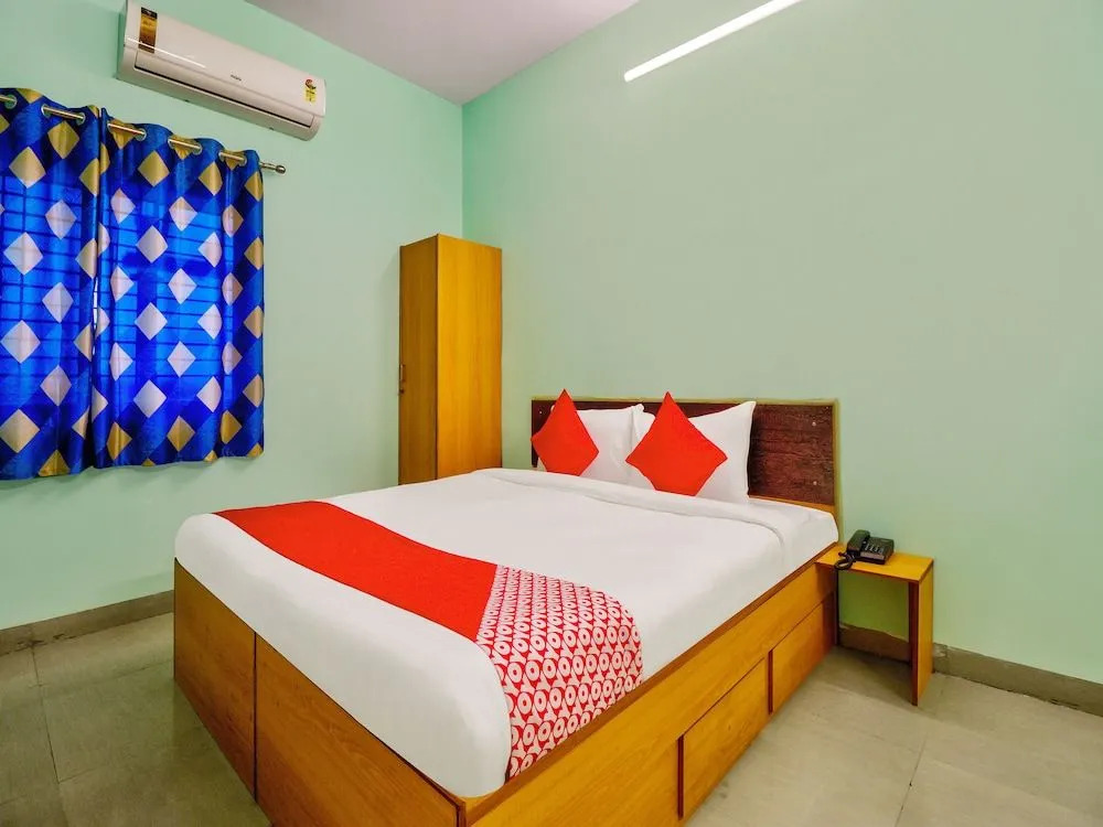 Oyo Flagship 29595 Hotel Akash Executive