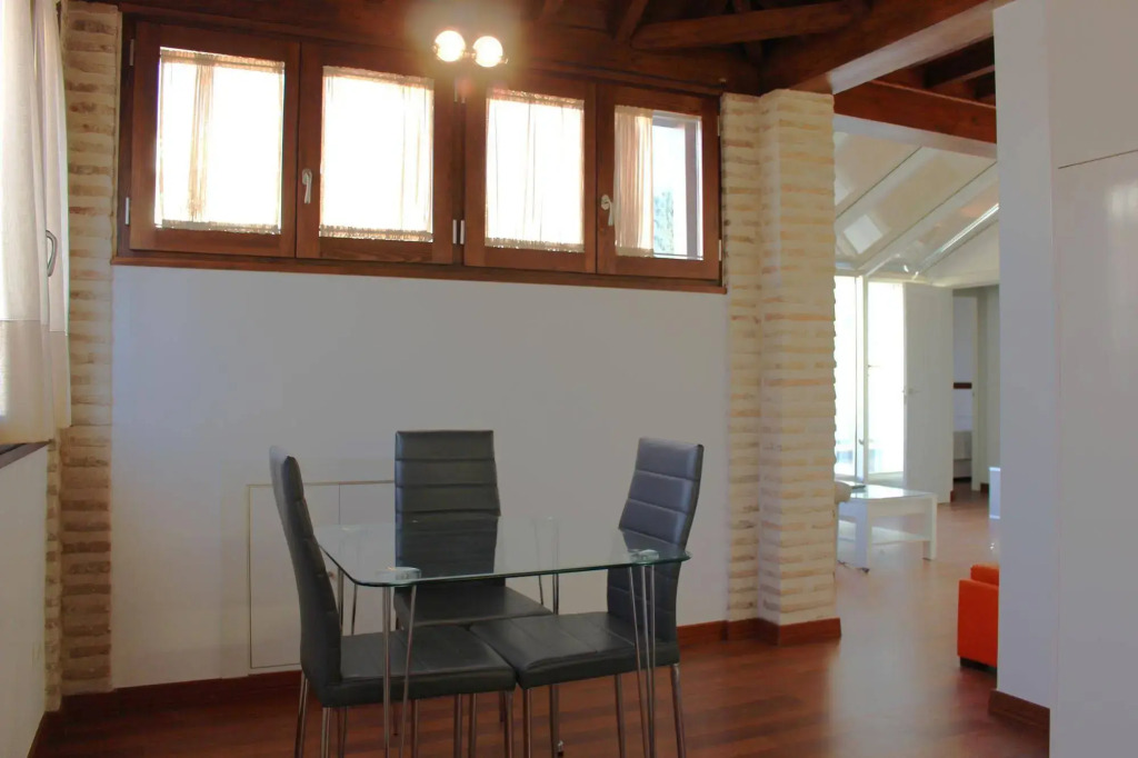 Apartamentos Laurel Suites