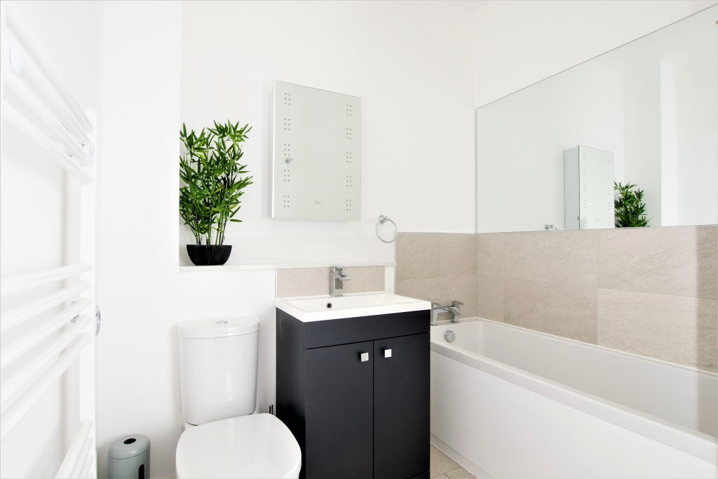 Your Apartment | Bristol Rowan Tree - No.5
