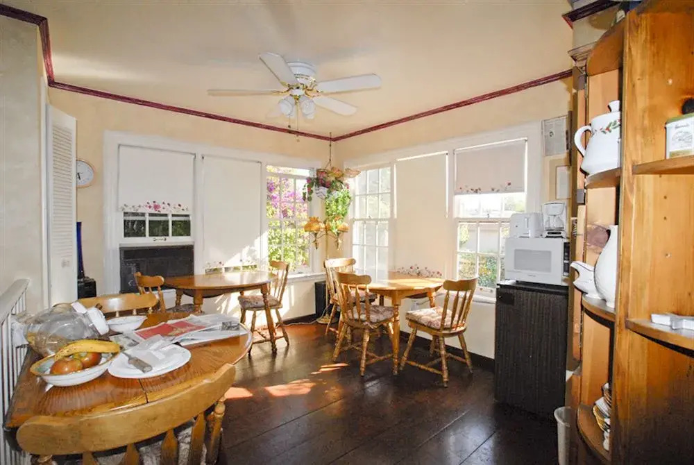 Madison Street Inn