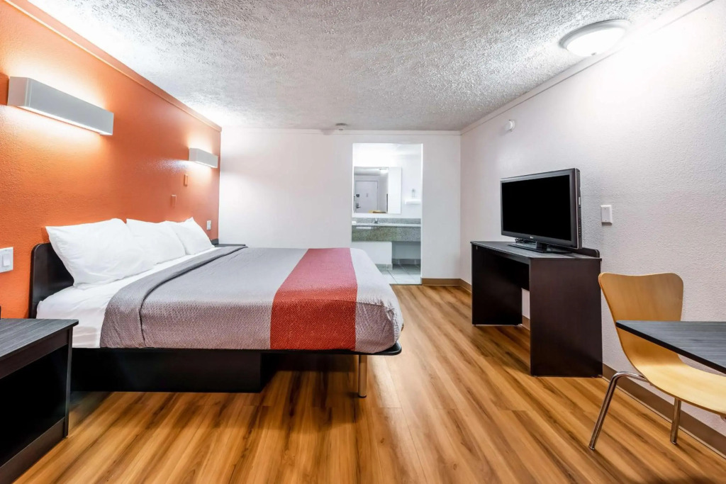 Motel 6-Mansfield, OH