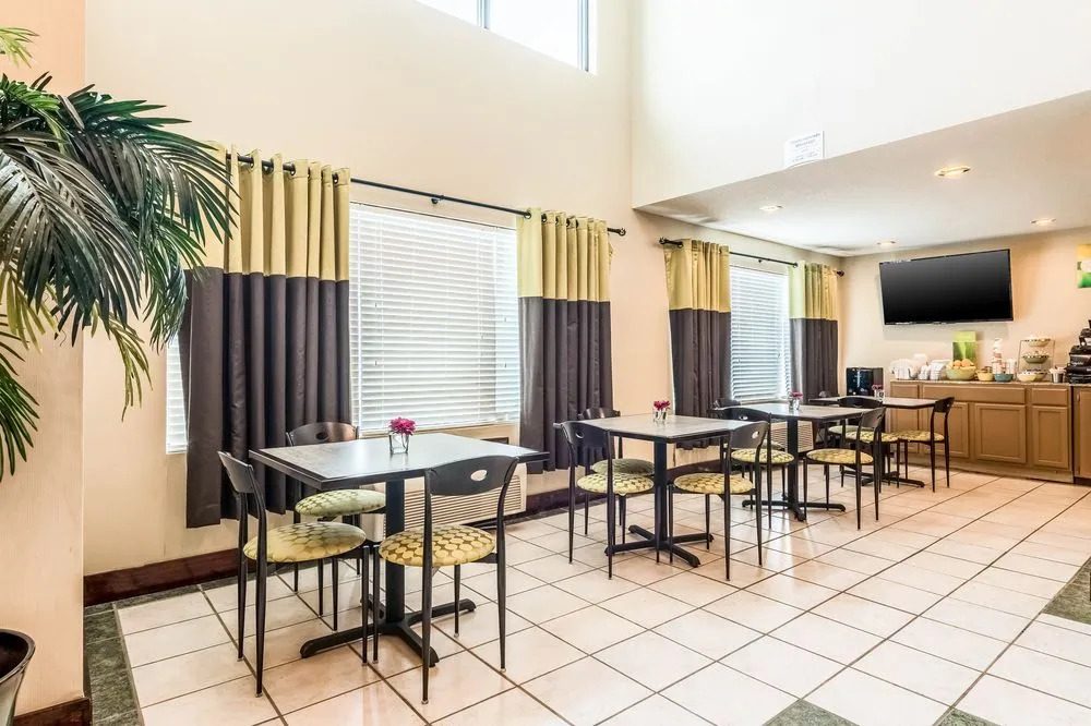 Executive Inn & Suites