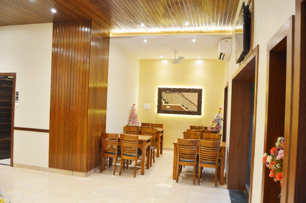 Hotel A. K. International - Fort