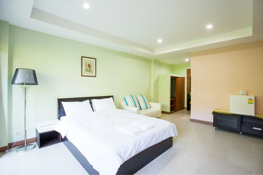 Banlanna Services Apartment