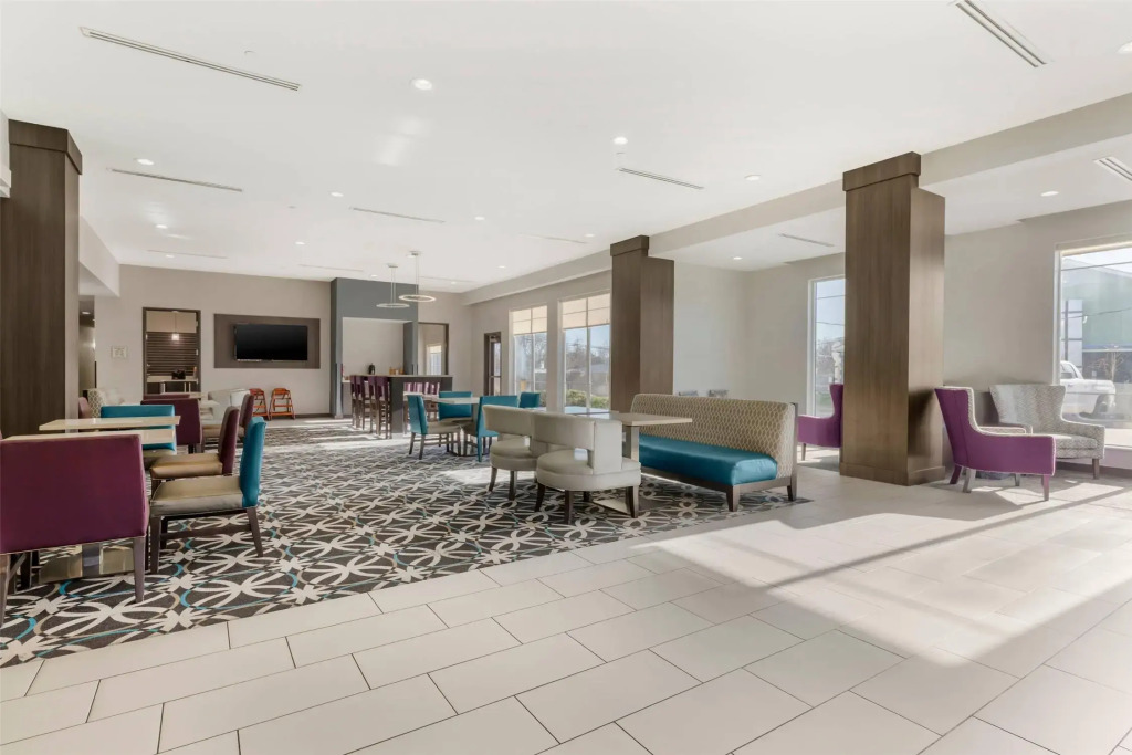 Comfort Inn & Suites
