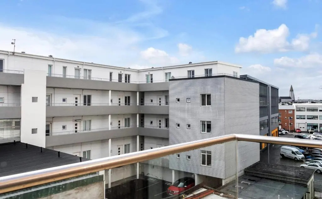 B18 Apartments