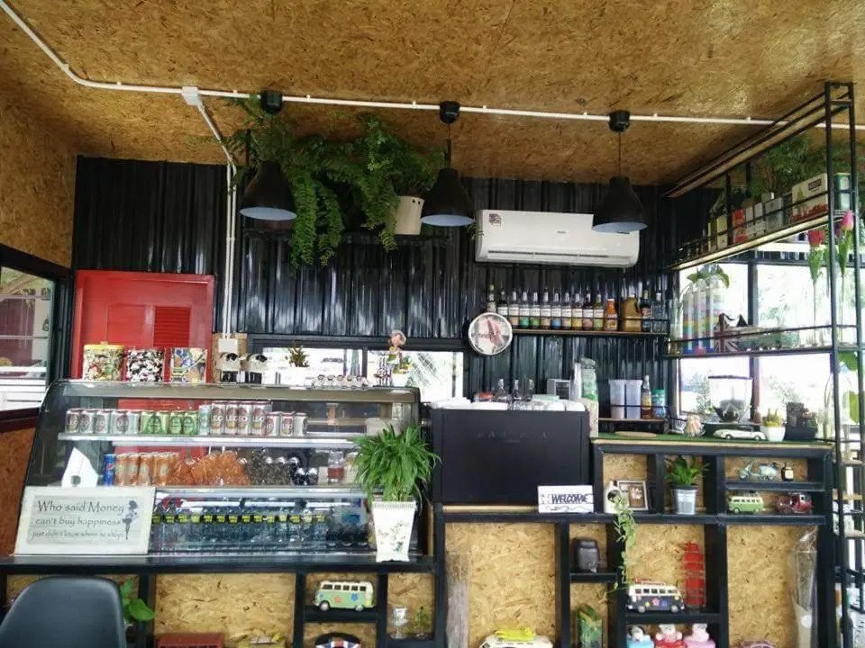 Smile Box Coffee & Resort