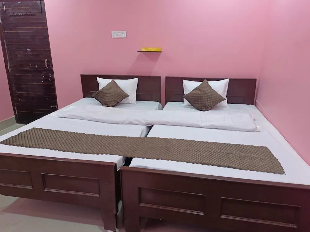 Hotel Aheli And Restaurant Bankura