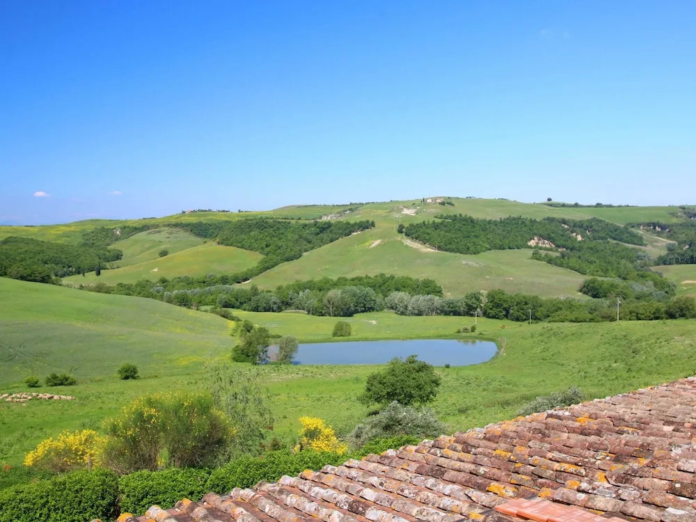 Farmhouse in Montalcino with Pool and Garden