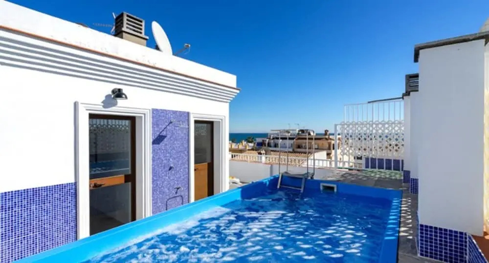 Apartment - 3 Bedrooms with Pool and WiFi - 107694