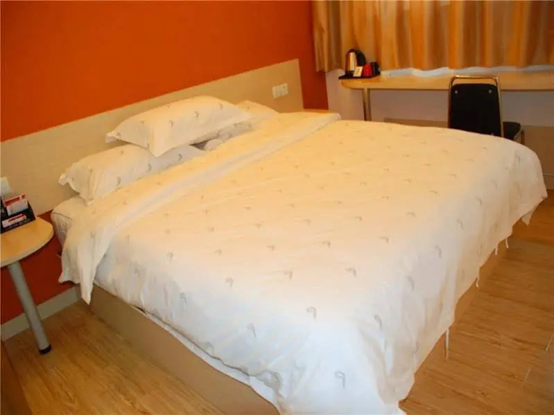 Fairyland Hotel (Kunming Jiaochang Middle Road, Yunnan Police Officer College Store）