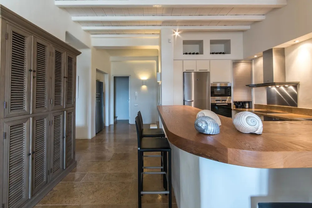Hera iconic Mykonian Villa