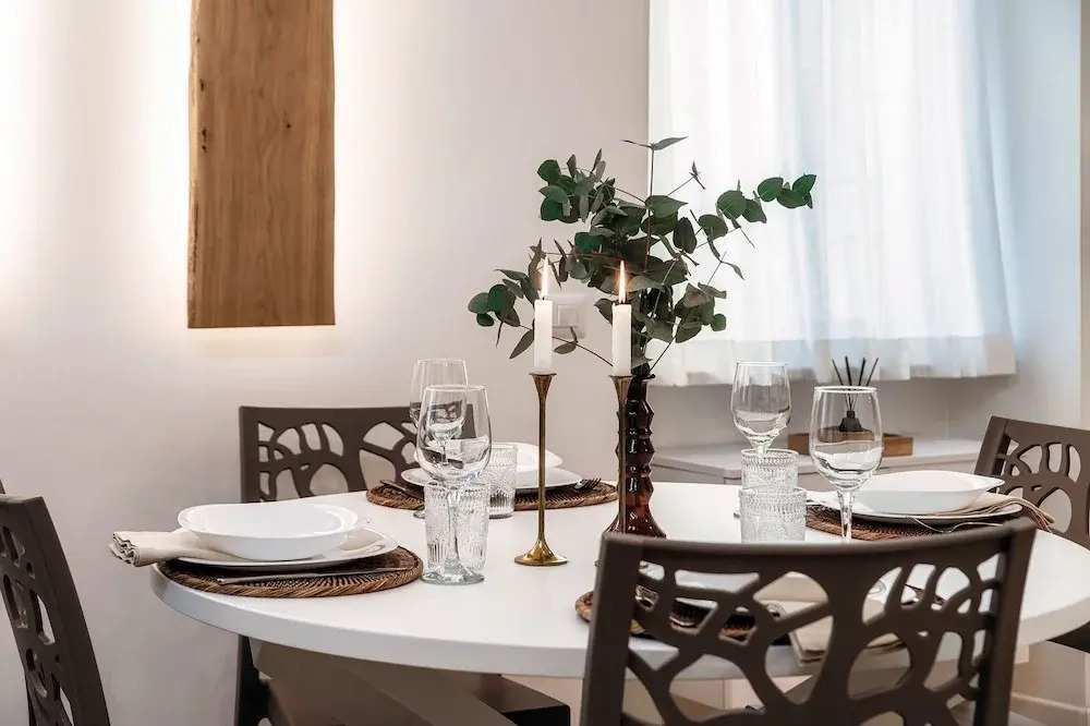 Rafael White Home