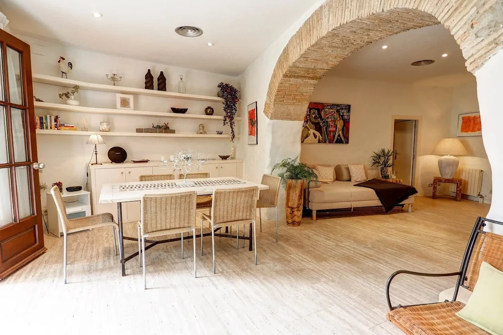 Casa Cava