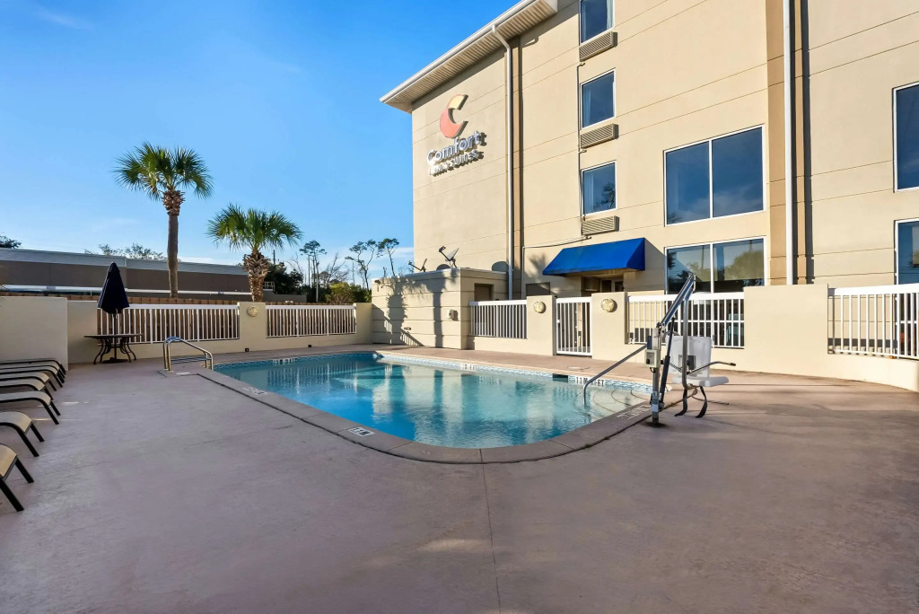 Comfort Inn & Suites Panama City North