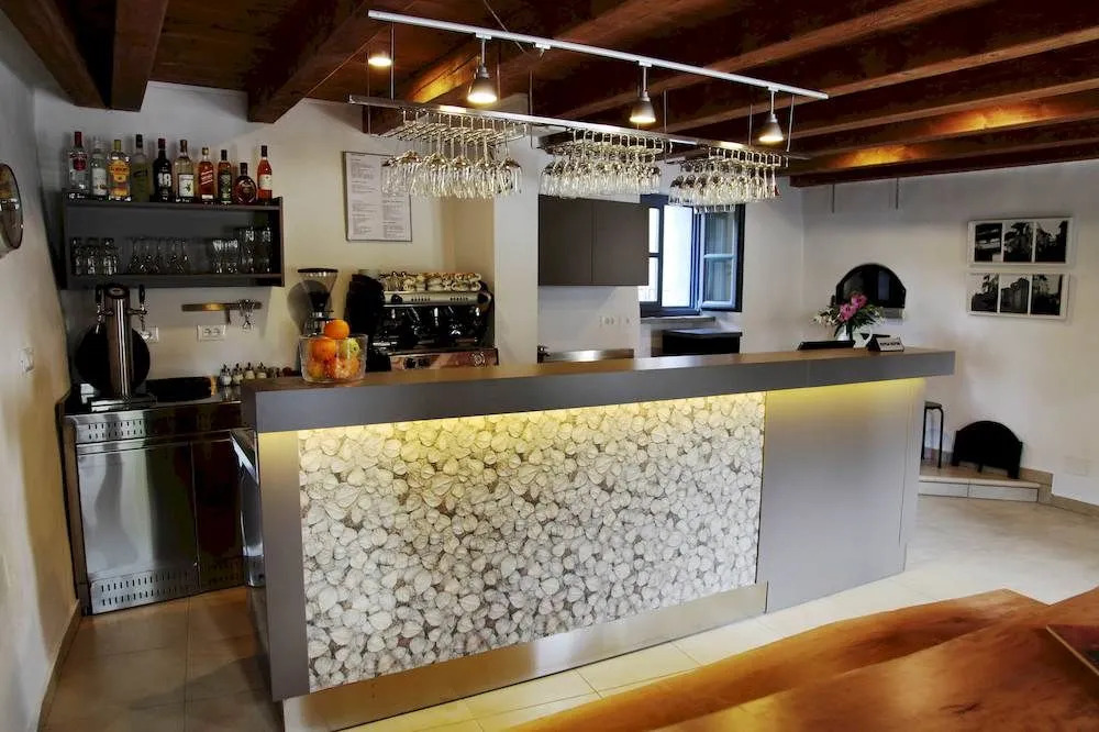 Garni Hotel Dvor