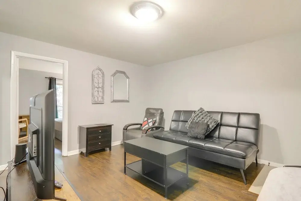 1 Mi to Dtwn & Uga: Condo w/ Pool in Athens!