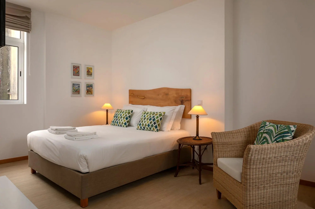 Ribeira das Casas Apt 2D by Homie