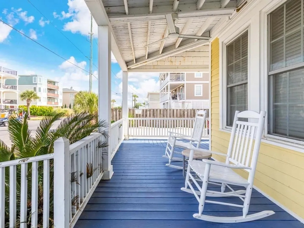 Sea View 2 by Tybee Vacation Rentals