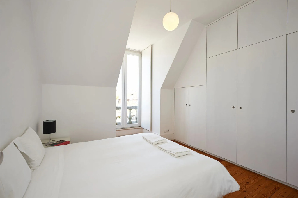 MODERN Conde Barão - SSs Apartments