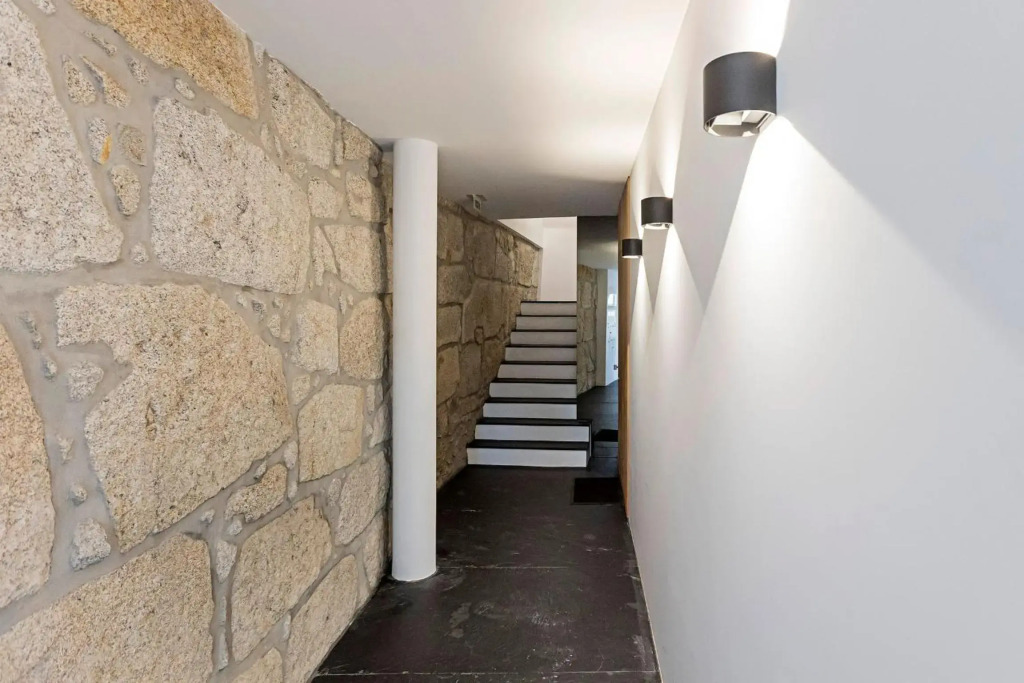 Wonderful 2BR Duplex Near River by LovelyStay