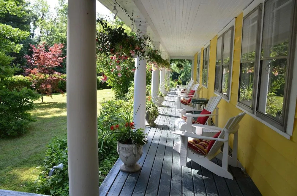 Thornewood Inn