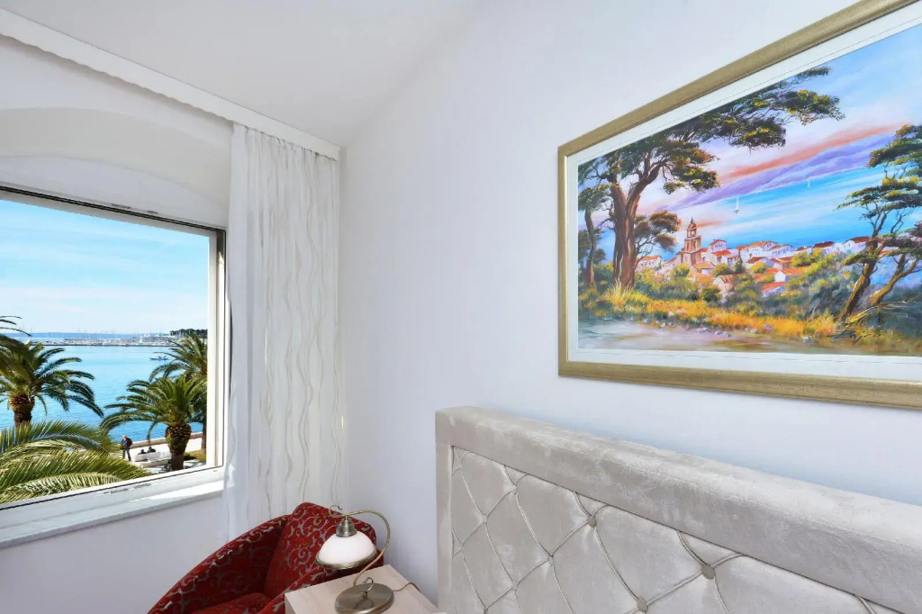Hotel Adriana