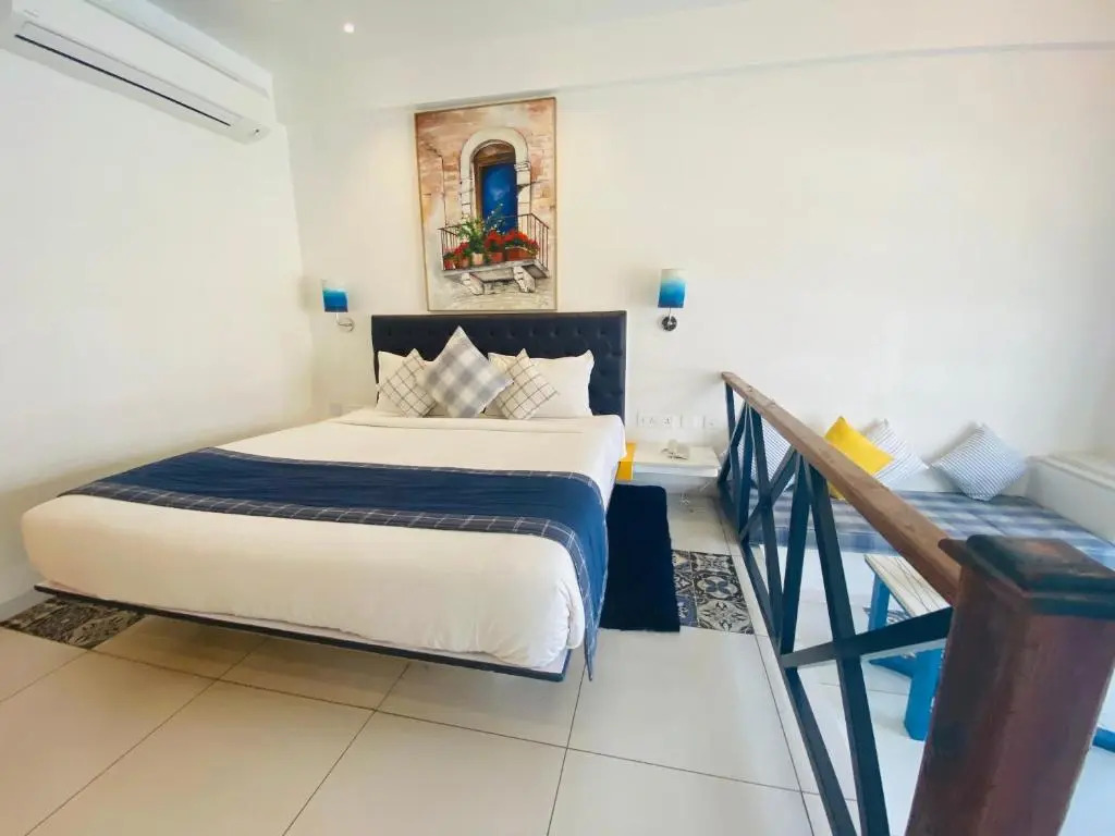 Annaratna Resorts