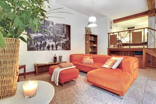 Ca Cortigiane Suite by Ca Cortigiane