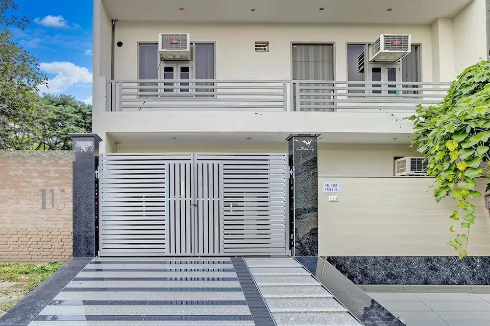 Hotel O Jagdamba Homestay Hotel & Guest House
