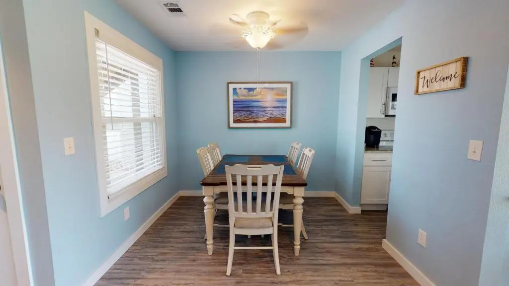 AH-A100 First Floor Condo, Newly Remodeled, Overlooks Shared Pool