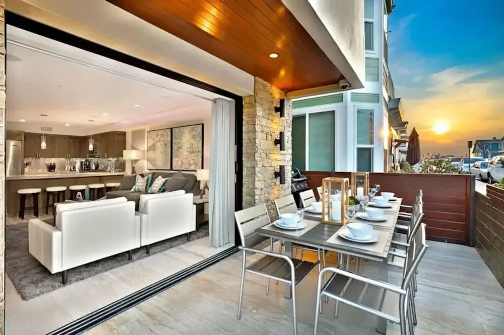 7 Br 2 Hot Tubs Rooftop Beach Block Ocean View