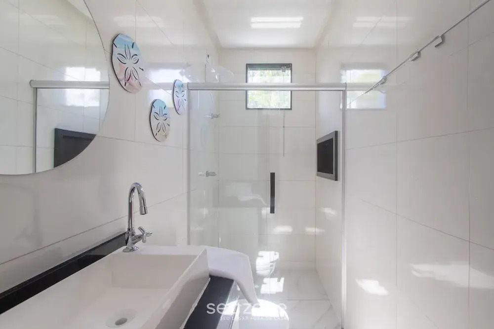 Stay With Pool Just Minutes From the Beach - CCR