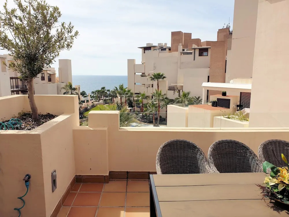 Bahia de la Plata Apartments