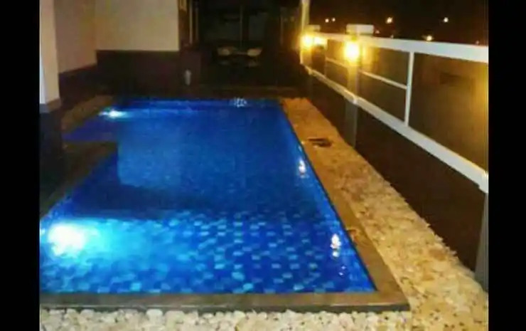 Villa Kaca