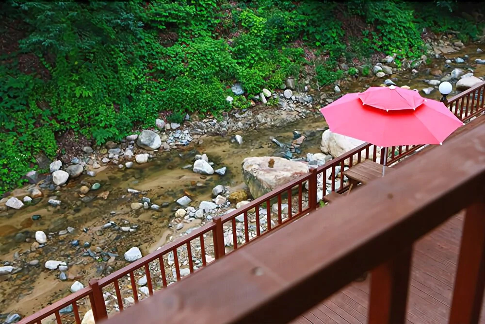 Gyeongju Happyday Pension