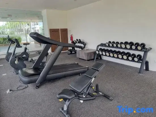 Near Ferry Terminal. COZY Studio Condo With Swimming Pool. 1120