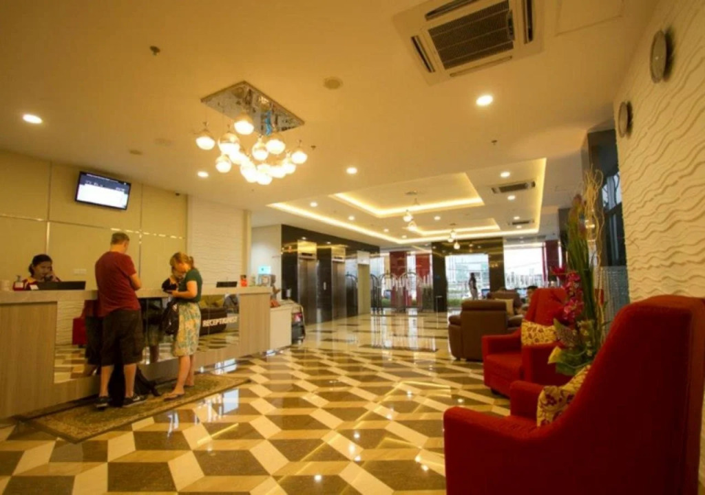Hotel Gunawangsa MERR