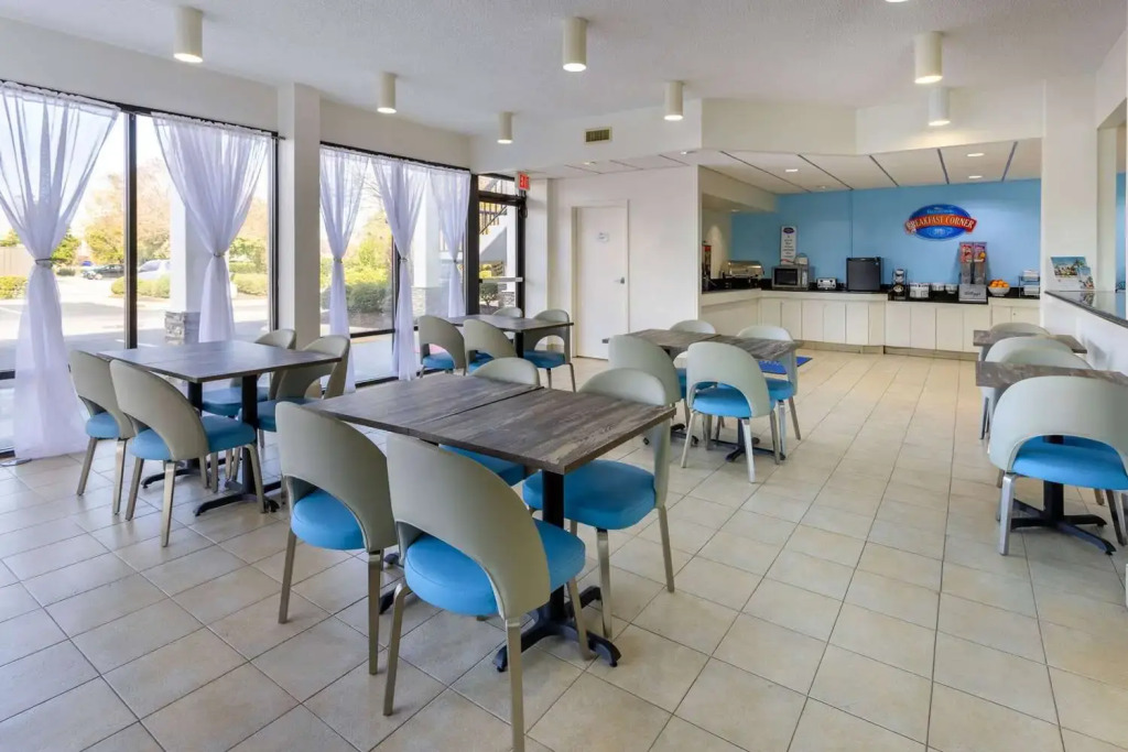 Studio 6 Suites Jacksonville, NC - Camp LeJeune