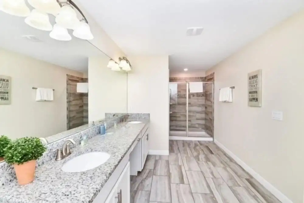 Spacious 5 Bed Pool Home With Game Room 5 Bedroom Home by RedAwning