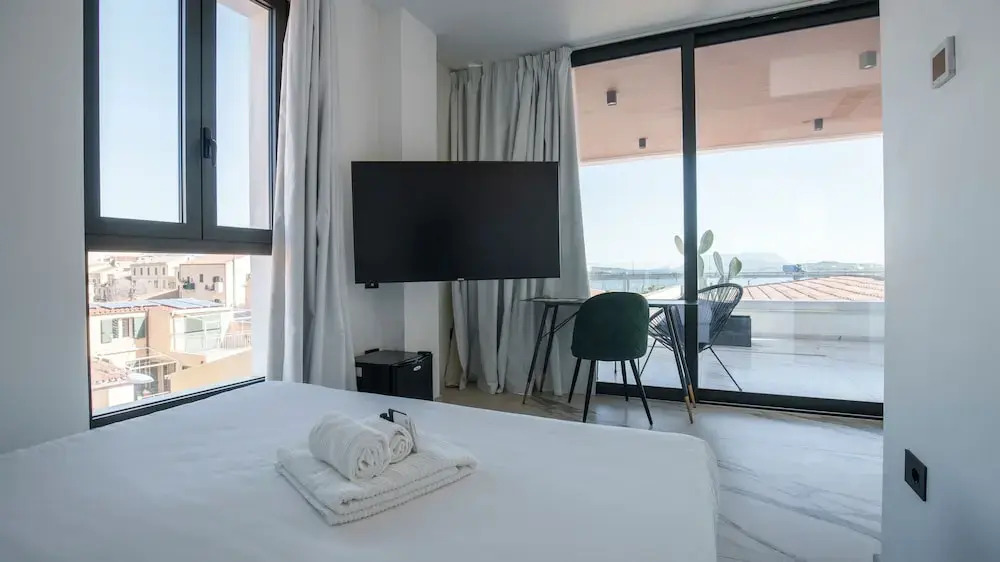 Welcomely - Light Room Vistamare - Sergio Endrigo