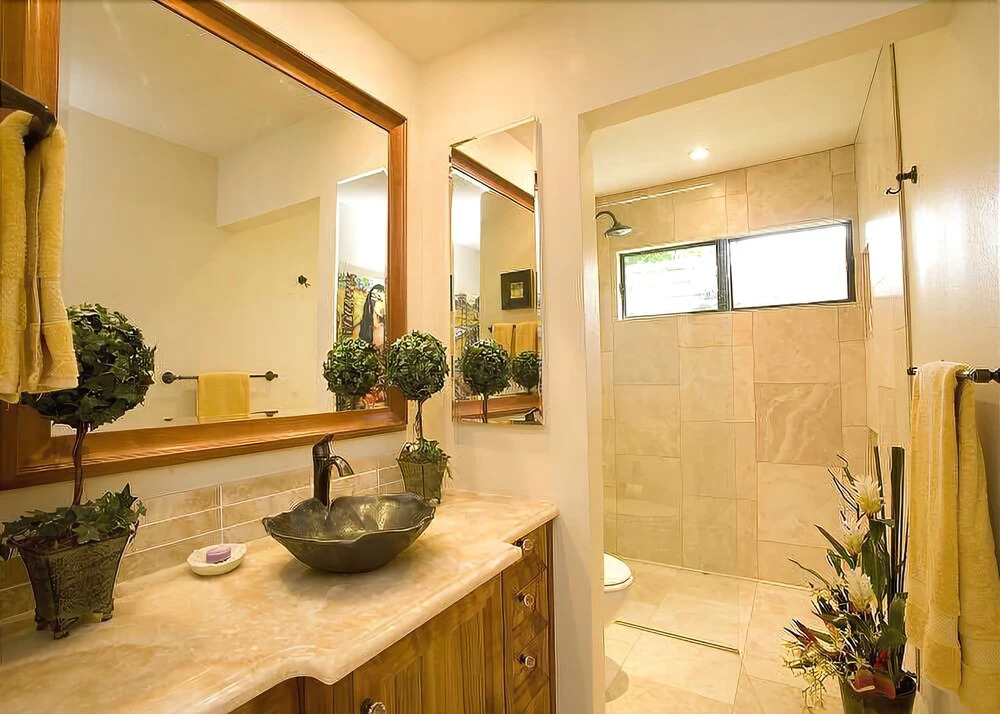 Wailea Ekahi 32B - One Bedroom Condo with Ocean View