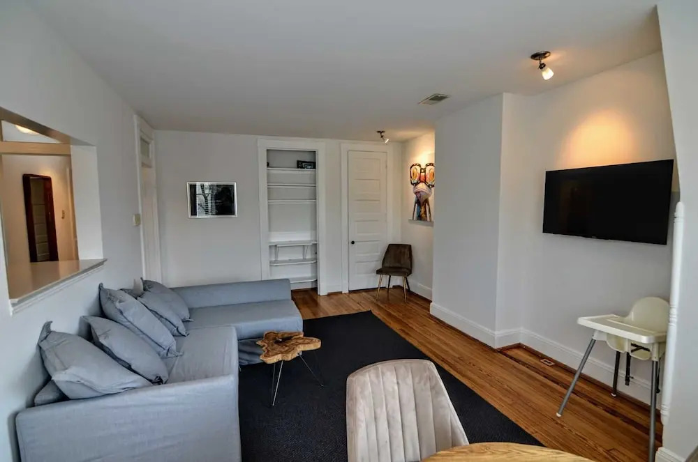 2123 R ST NW #3 - 1 Br Apts