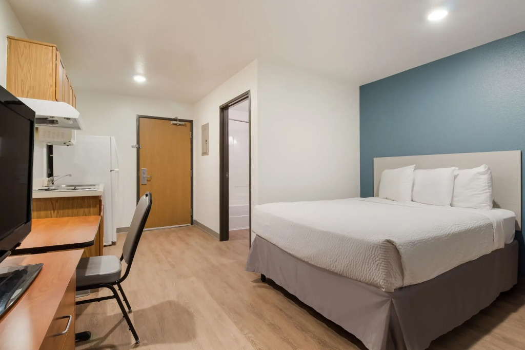 WoodSpring Suites College Station