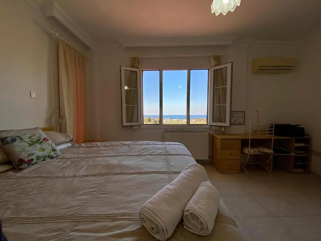 4 Bedroom Deluxe Villa with Mountain and Sea View