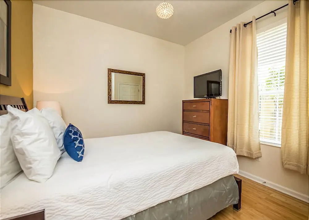 4114 Breakview Drive #206