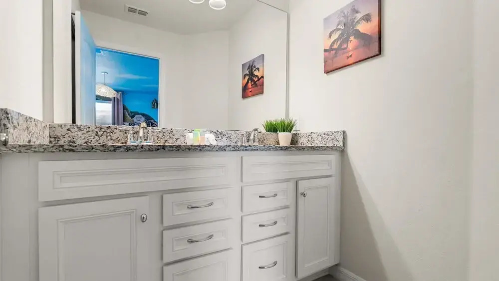 Upstay - Pool & Hot Tub Heating, Epic Games Room